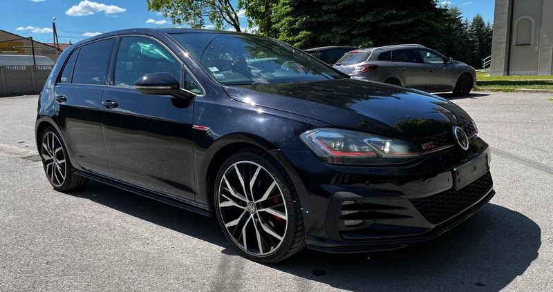 Volkswagen Golf cena 57500 przebieg: 81964, rok produkcji 2017 z Dębica małe 121